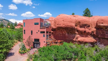 Colorado home built into 200 million-year-old red rocks hits market, brings 'the outdoors in'