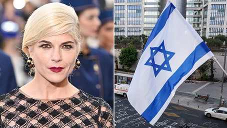 Actress declares 'I stand with Israel' against the 'terrorists' who 'run Gaza'